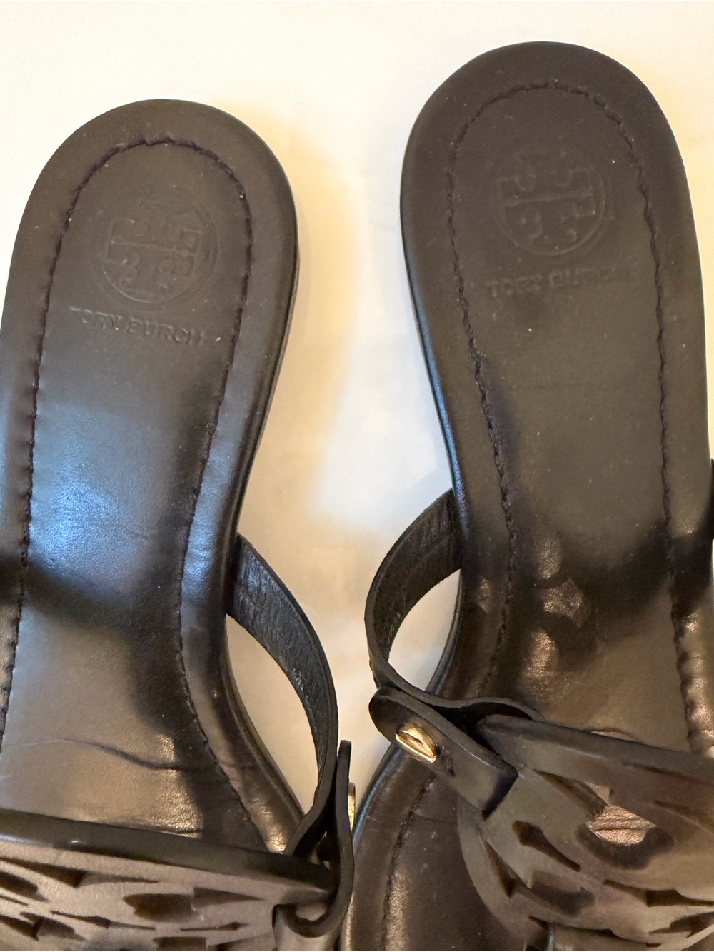 Women's Tory Burch Miller Thong Sandal , Size US 7.5 M - Black Leather - Picture 7 of 7